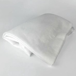 ما هي الخصائص الفريدة التي تجعل القطن المخيط أمرًا لا غنى عنه في كل من التطبيقات الصناعية والمنزلية؟